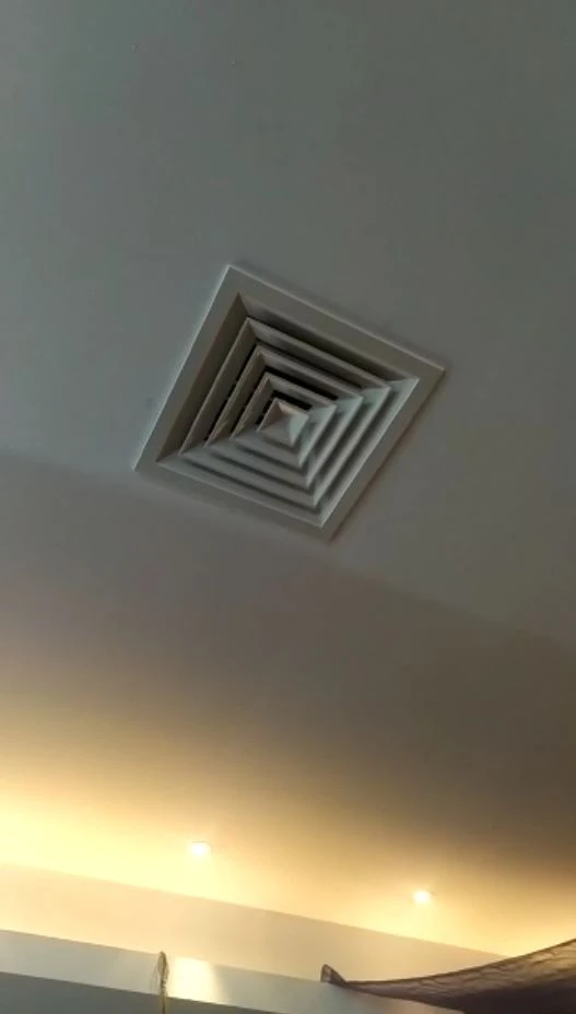 Starbucks Al-Markhiya In Qatar, Starbucks Al-Markhiya, Duct Aplit Ac In Qatar, Duct Aplit Ac